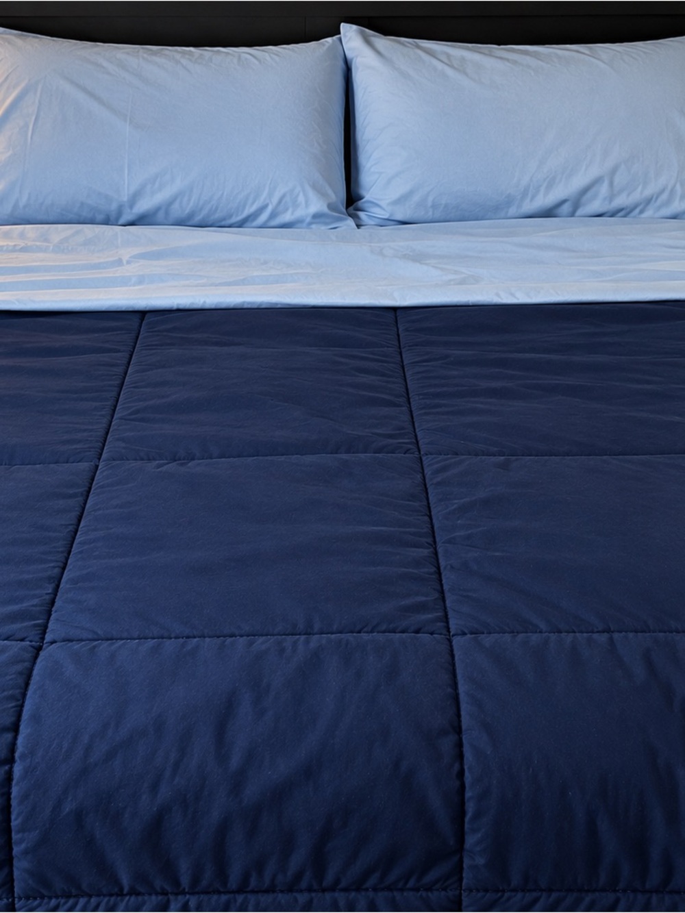 Mainstays Queen 5-Piece Navy & Light Blue Bedding Set